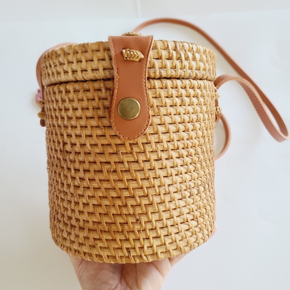 Collection 18 handcrafted Rattan Wicker Handbag - Picture 10 of 10